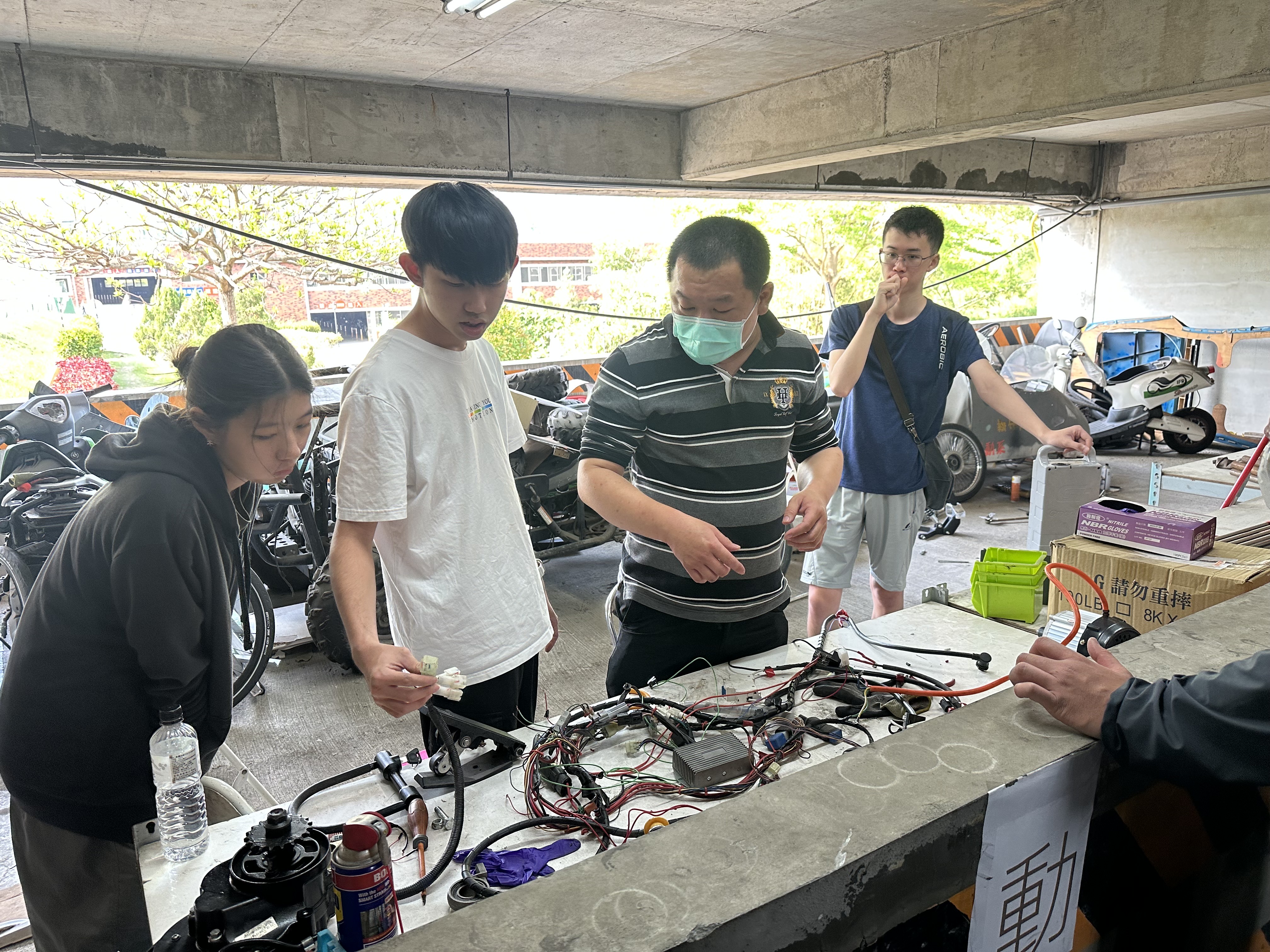 學士專業主視覺